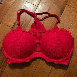 Victoria’s Secret lace racer back bra! Size 32D